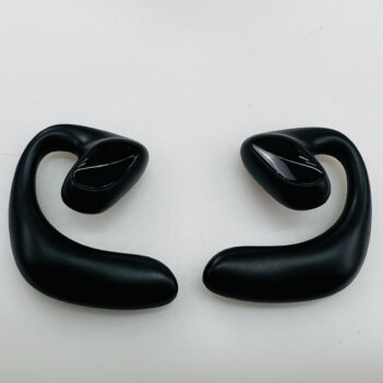 SonaBuds earbuds close-up